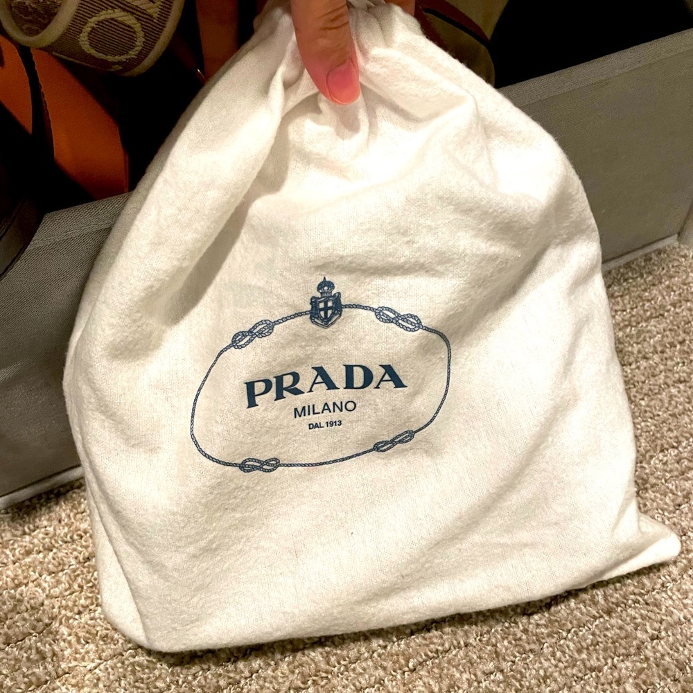 Authentic Prada Saffiano Leather crossbody/clutch